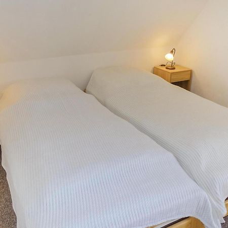 Awesome apartment in Bsum OT Westerdeichs, with 1 Bedrooms Büsum Exterior foto